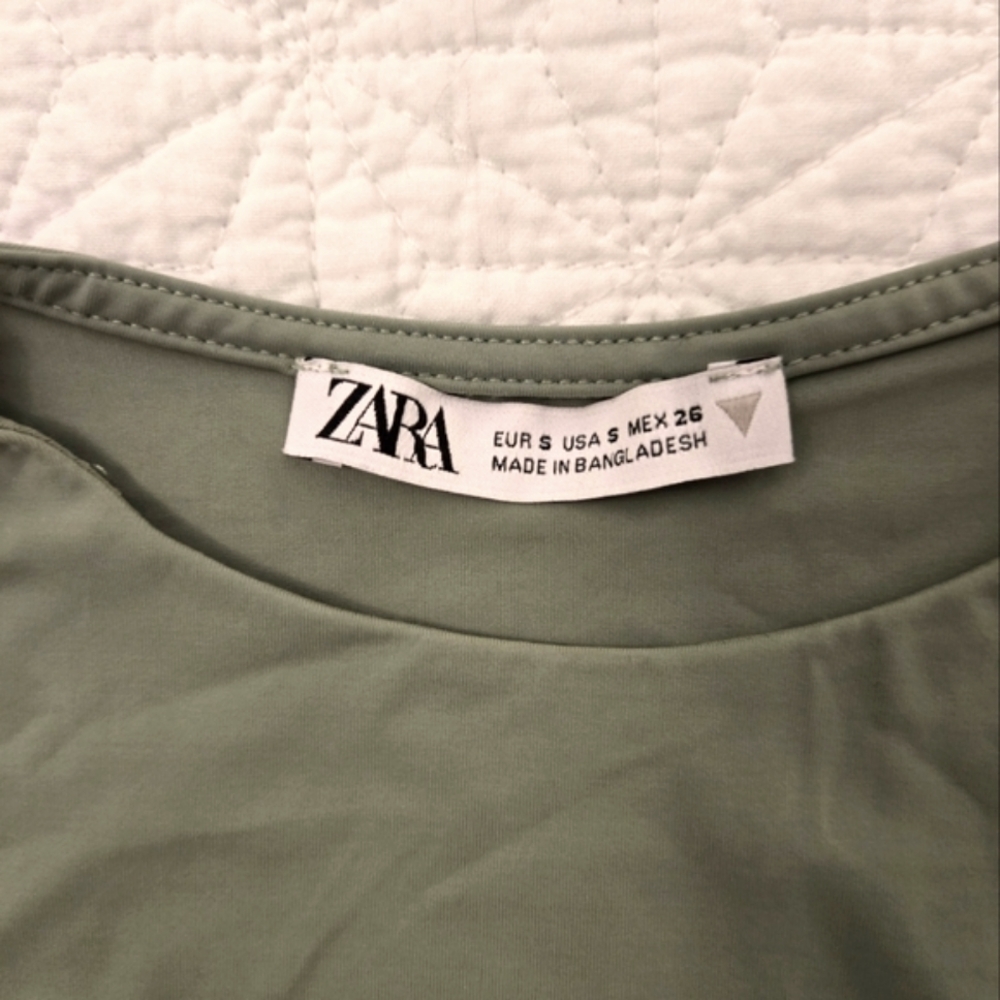Crop tee - Picture 2 of 2